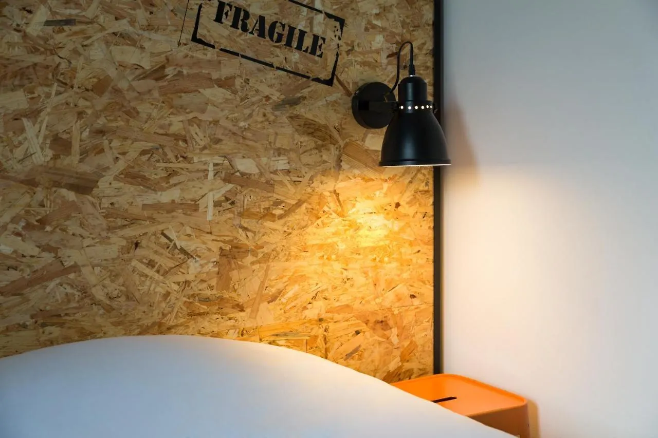 **  The Originals Access, Hotel Clermont-Ferrand Nord Châteaugay Francja